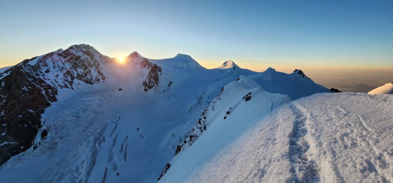 Alpinisme 4000m - Traversée du Lyskamm - Mont Rose