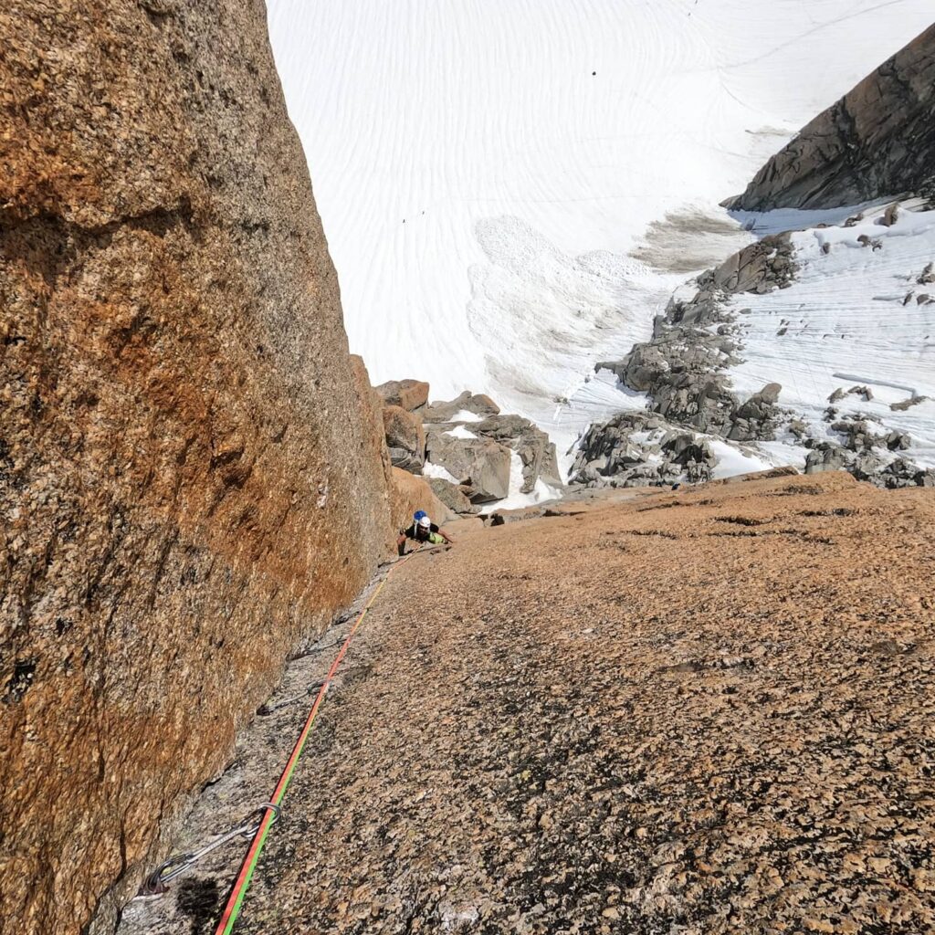 Escalade grande voie granit - Dièdre Desmaison, Aiguille du Midi - Chamonix