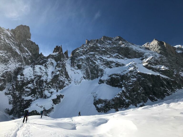 Hors-pistes montagne - Ski glacier Brenva - Chamonix