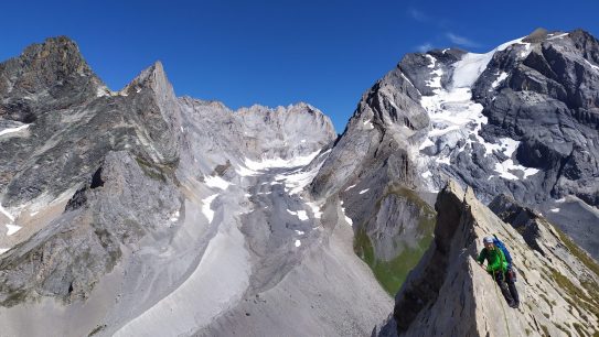 Alpinisme rocheux - Traversée de l'aiguille de la Vanoise - Pralognan-la-Vanoise