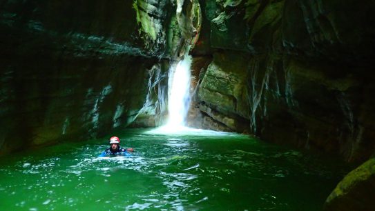 canyoning-pont-du-diable-bauges-decouverte-1